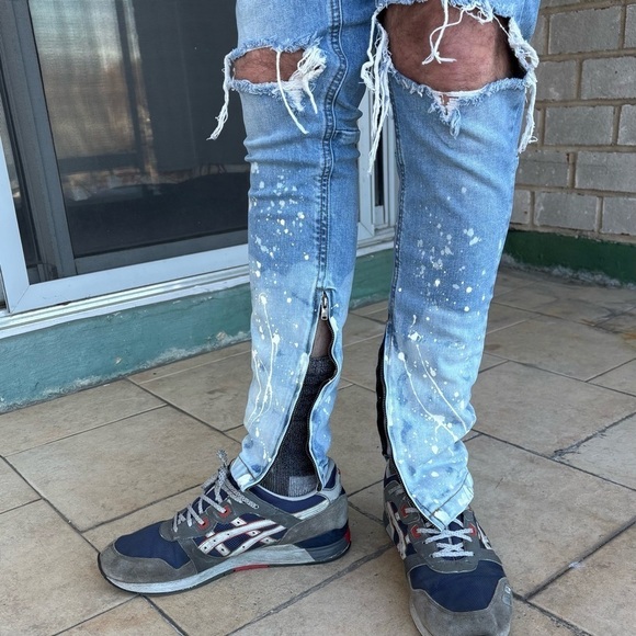 Hyper Denim Artsy Distressed Jeans Size 30 - Picture 5 of 10